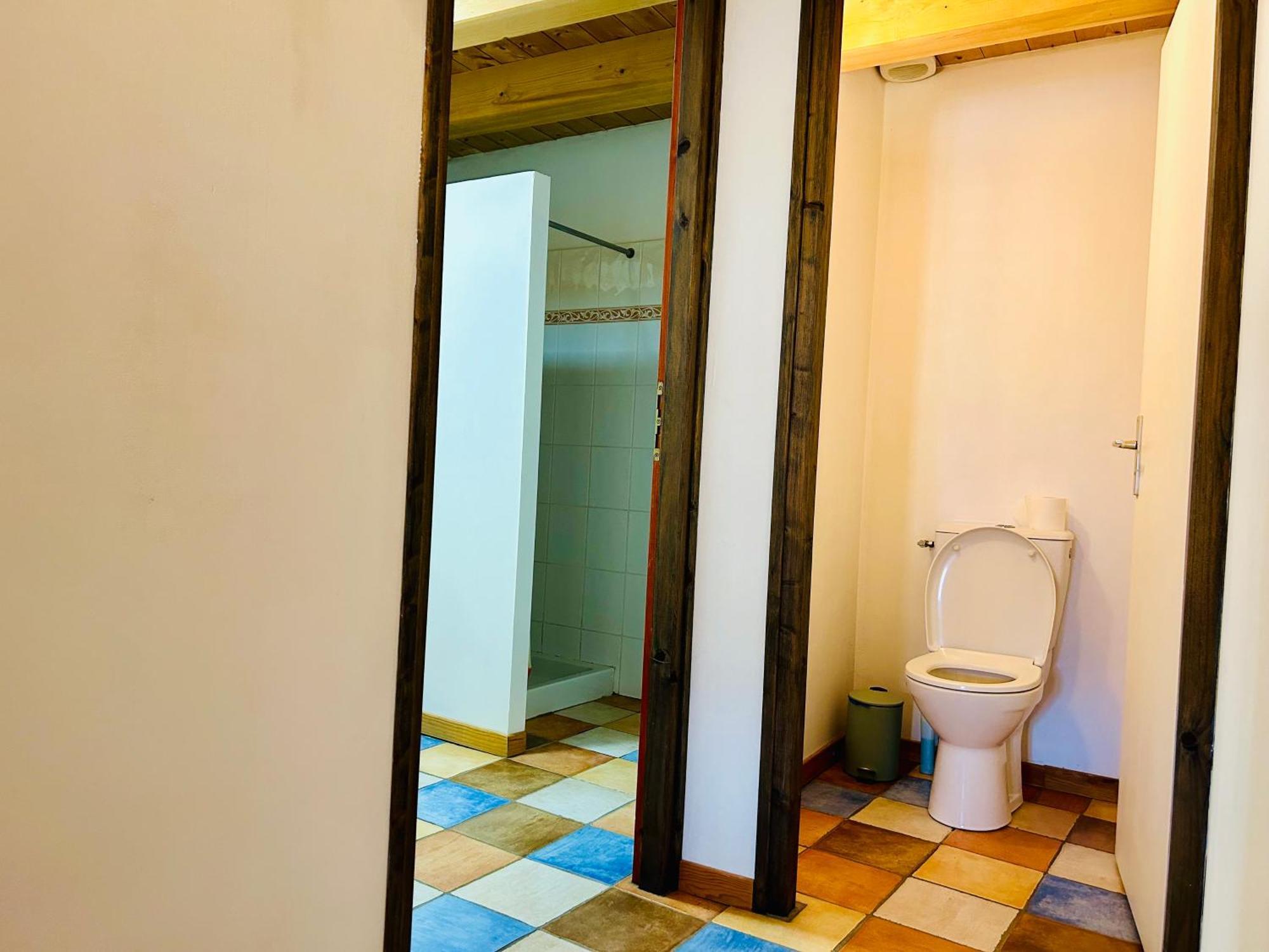 Apartment Au Pied Du Chateau- Parking Wifi Jardin - Clg Savoie *